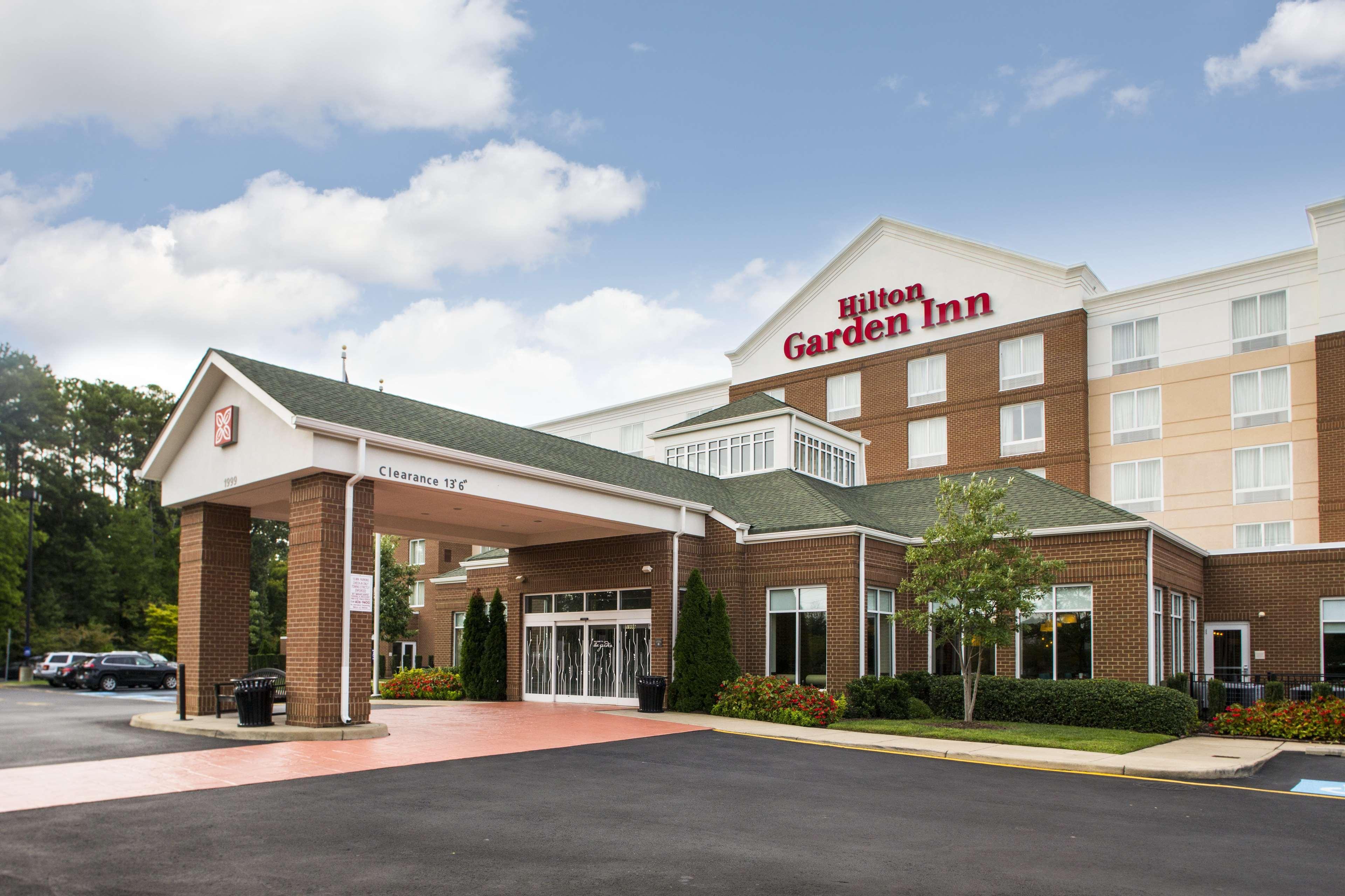 Hilton Garden Inn Hampton Coliseum Central Eksteriør billede