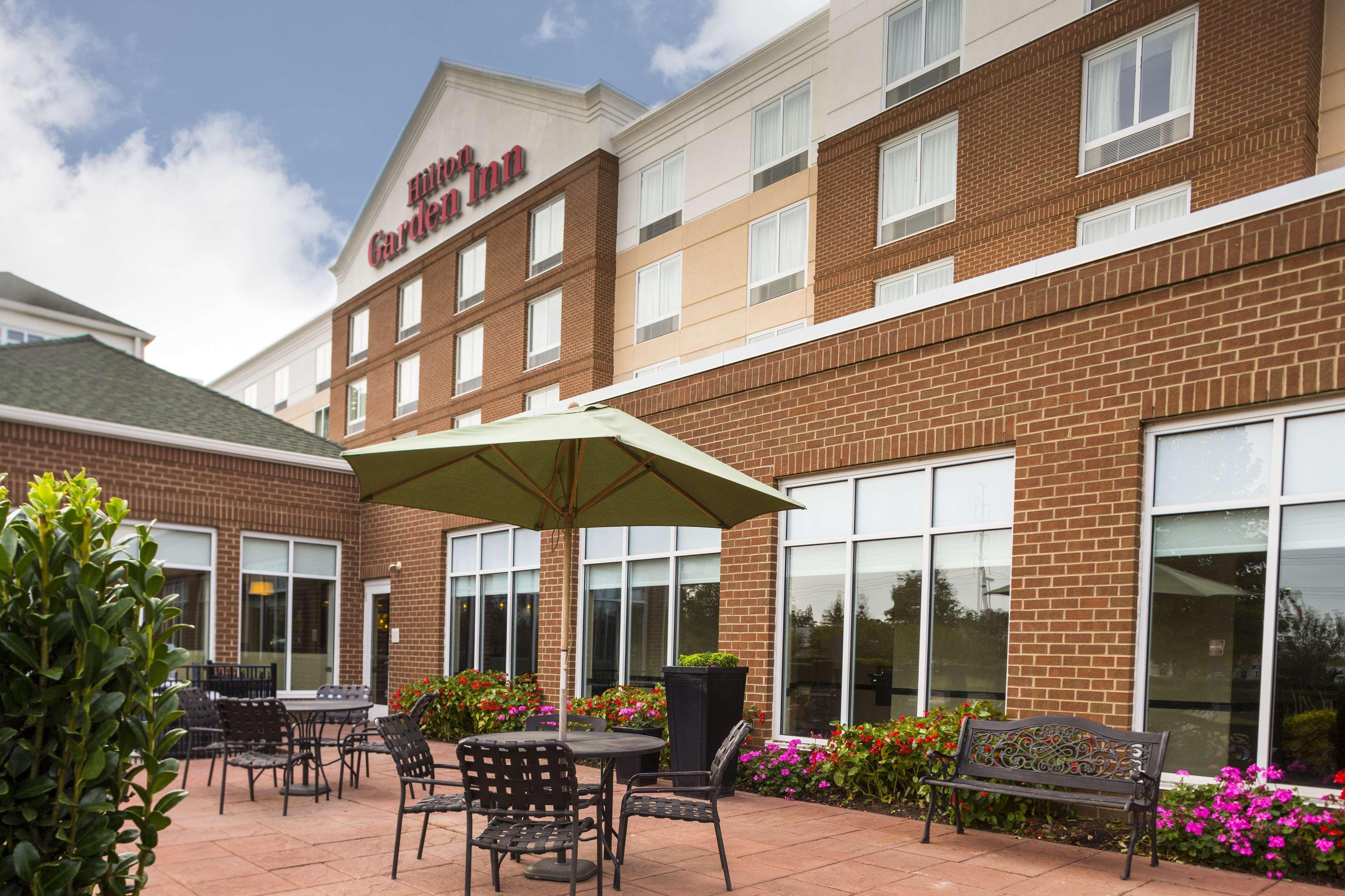 Hilton Garden Inn Hampton Coliseum Central Eksteriør billede