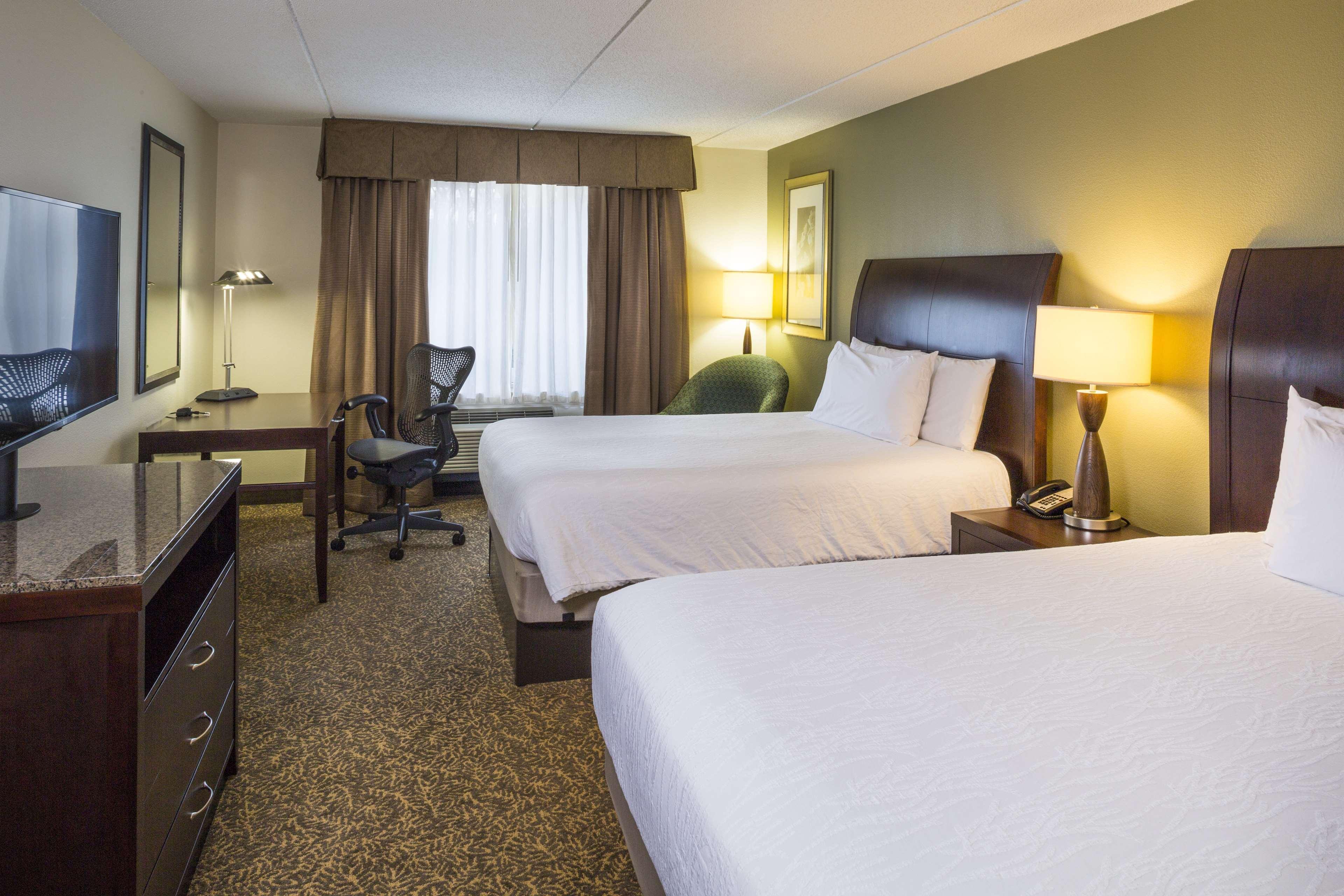 Hilton Garden Inn Hampton Coliseum Central Eksteriør billede