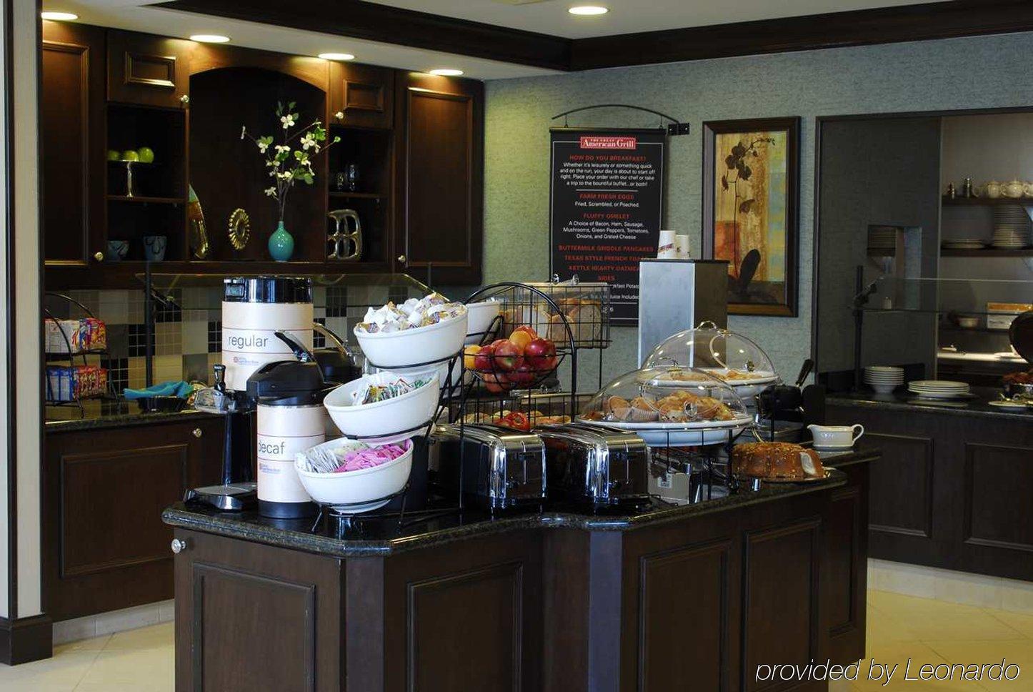 Hilton Garden Inn Hampton Coliseum Central Restaurant billede