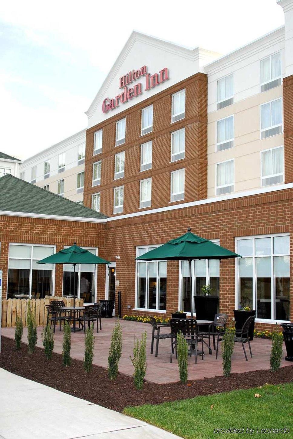 Hilton Garden Inn Hampton Coliseum Central Eksteriør billede