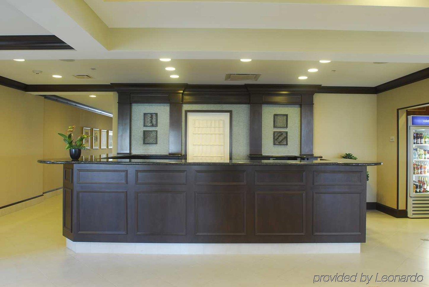 Hilton Garden Inn Hampton Coliseum Central Eksteriør billede